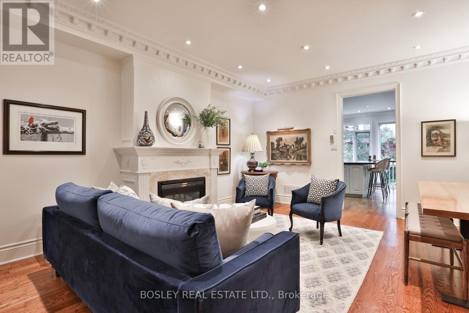 128 Hillsdale Avenue E Property Photo 6