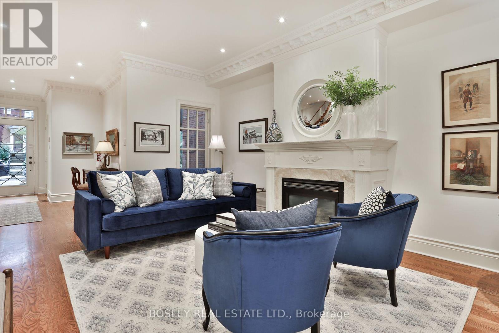 128 Hillsdale Avenue E Property Photo 8