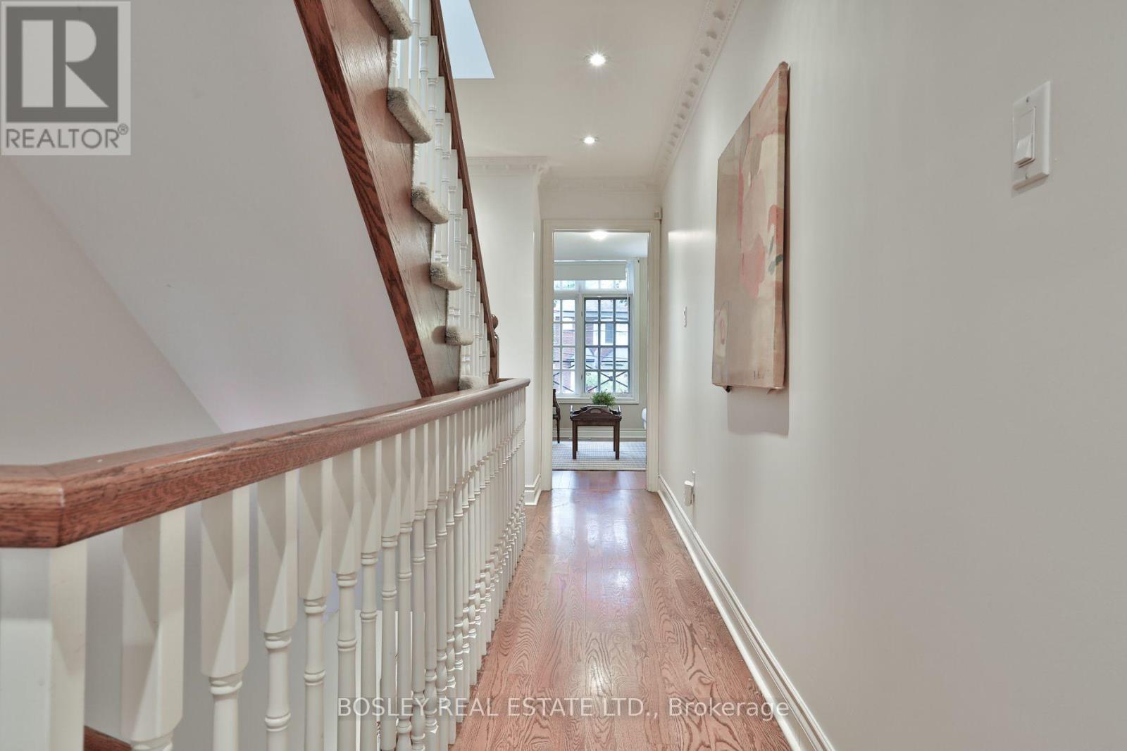 128 Hillsdale Avenue E Property Photo 17