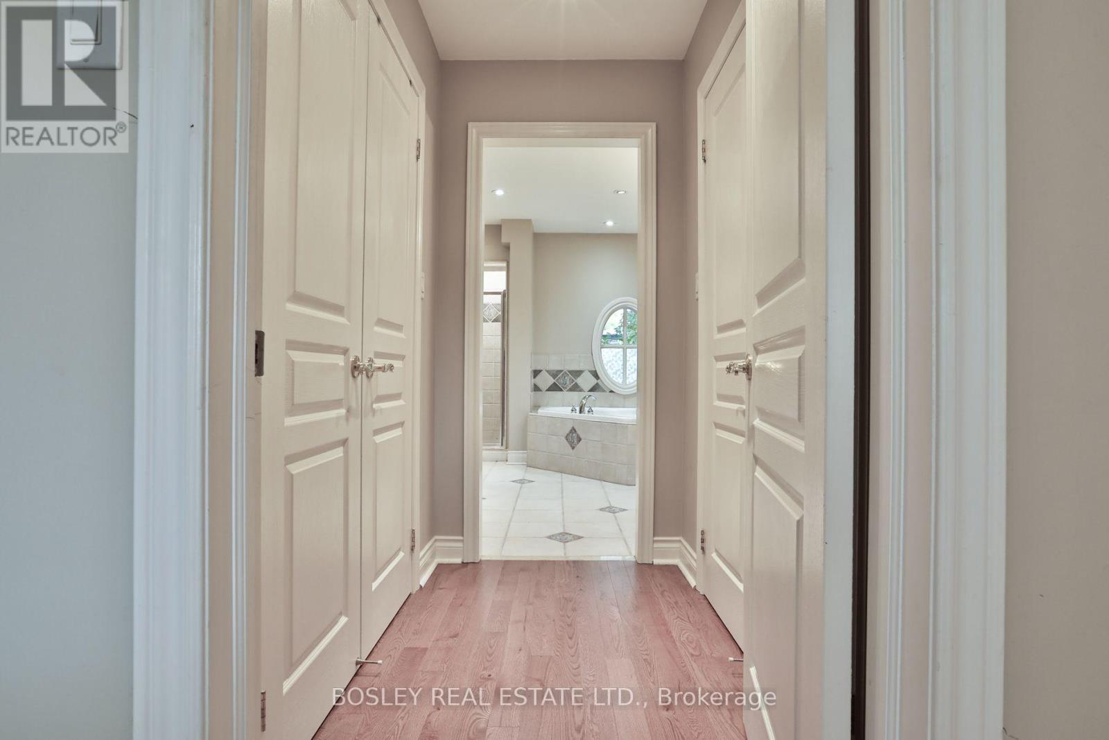 128 Hillsdale Avenue E Property Photo 22