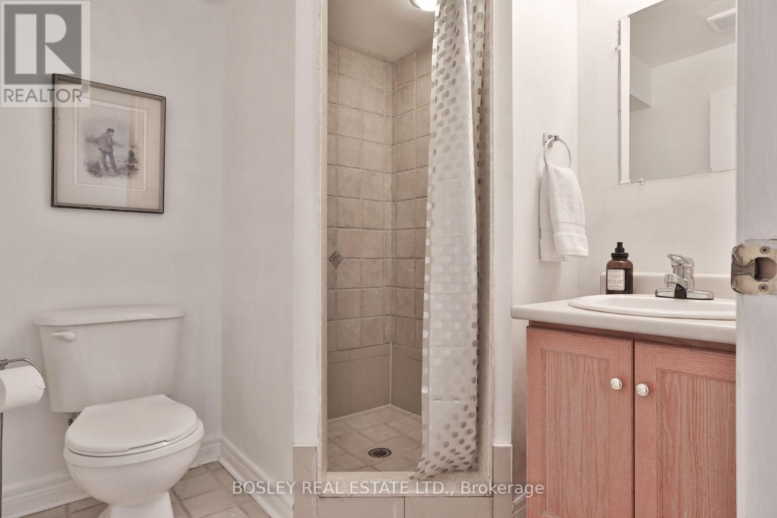 128 Hillsdale Avenue E Property Photo 44