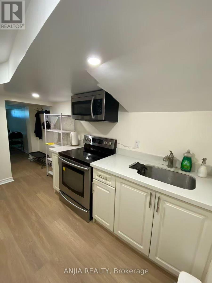 86 Santa Barbara Road Property Photo 4