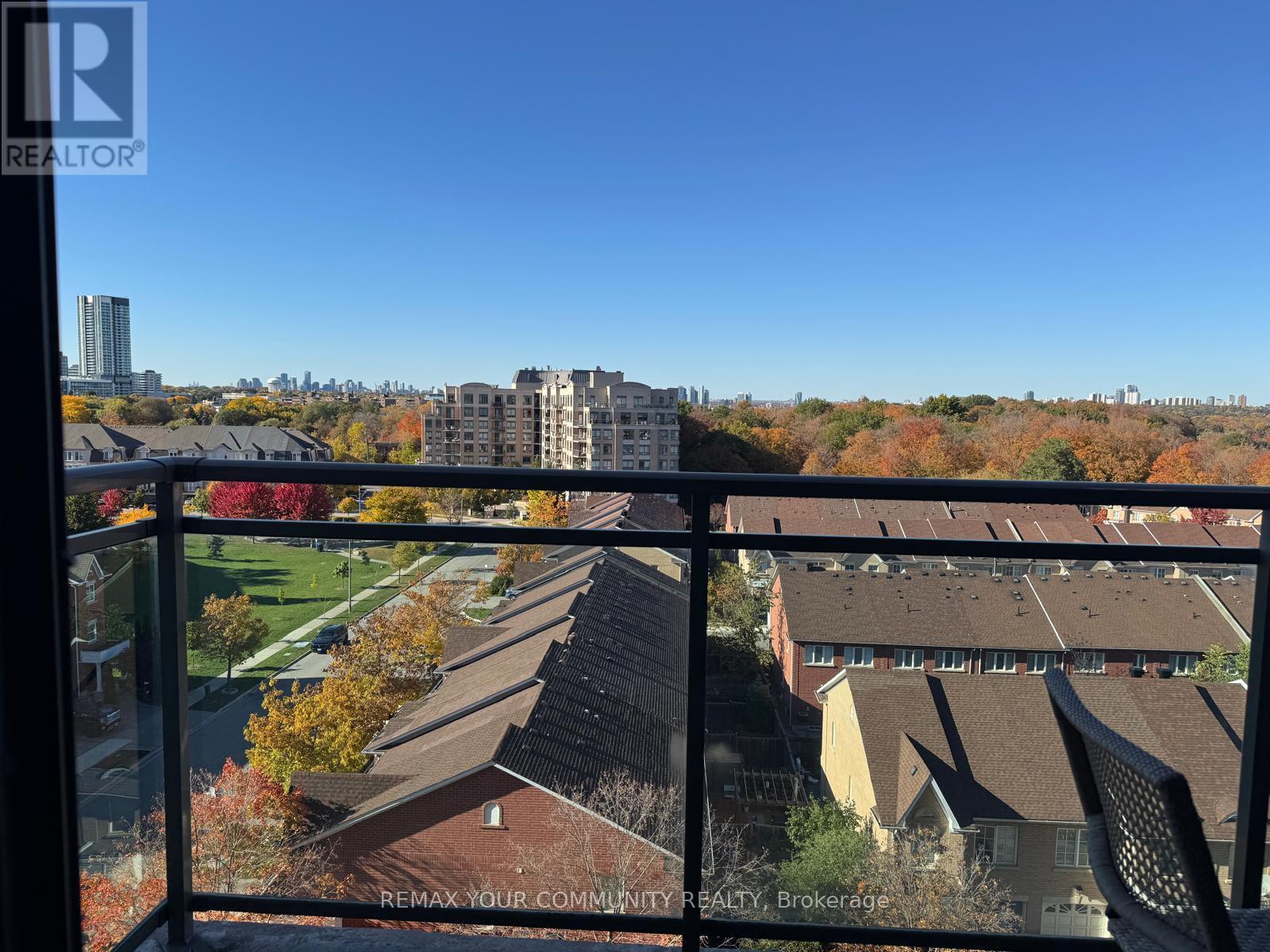 827 - 120 Dallimore Circle Property Photo 3