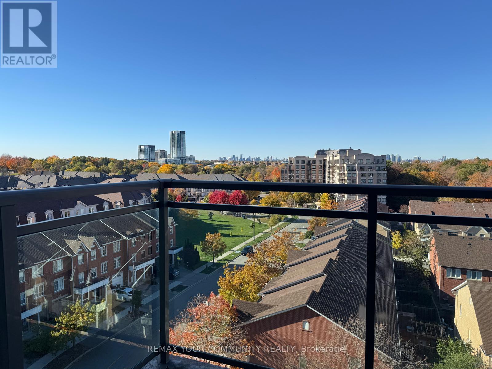 827 - 120 Dallimore Circle Property Photo 4
