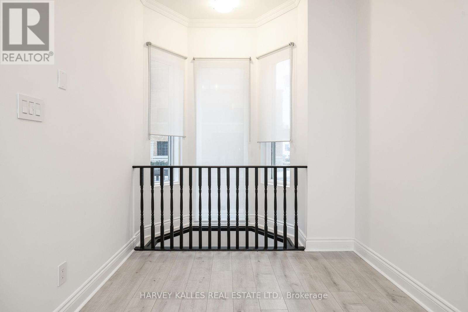 530 Richmond Street W Property Photo 19