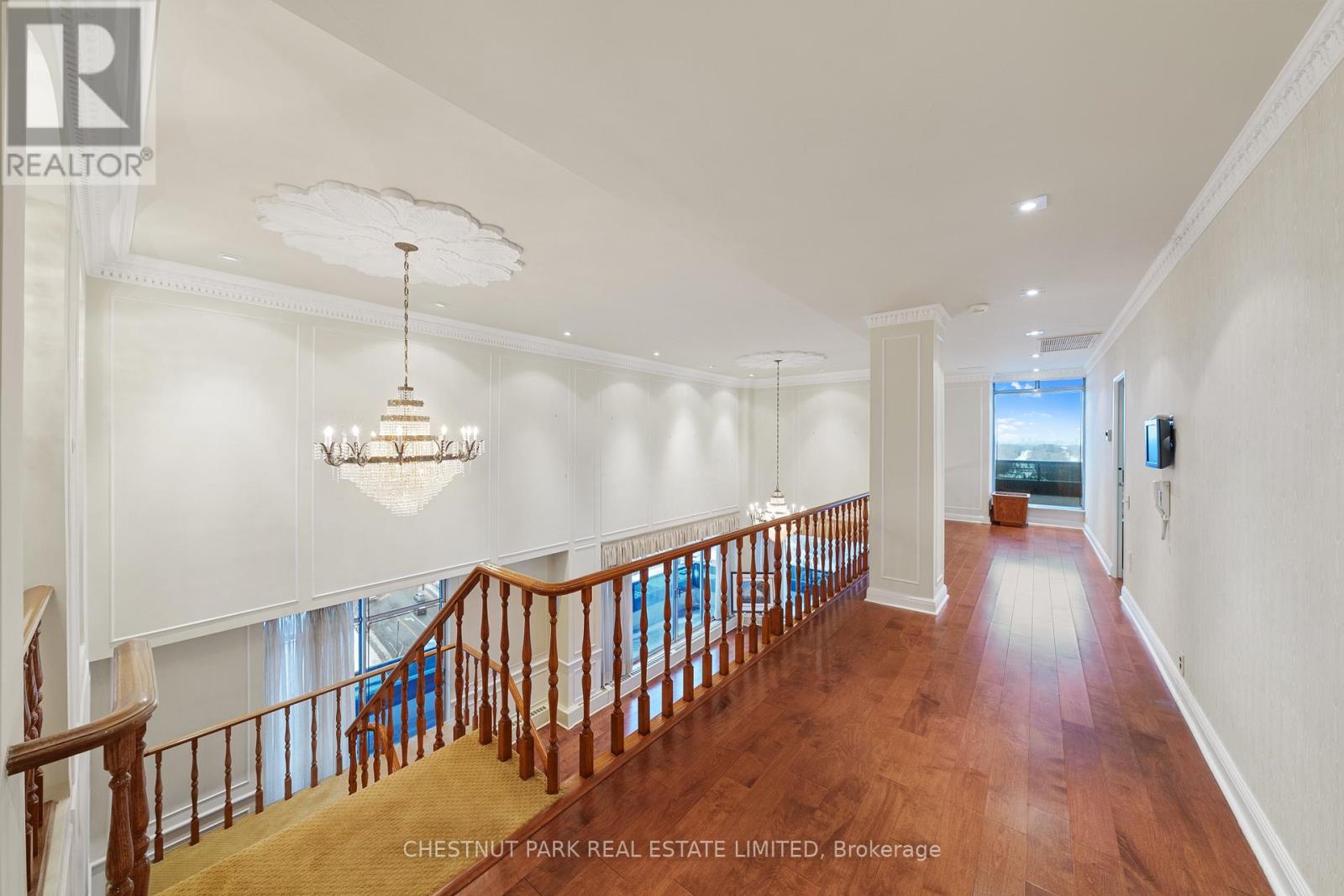 Ph 1 - 2600 Bathurst Street Property Photo 24