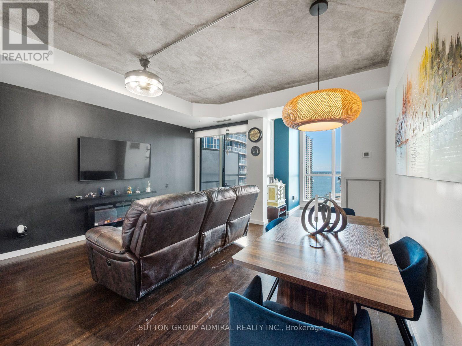2103 - 218 Queens Quay Boulevard W Property Photo 7