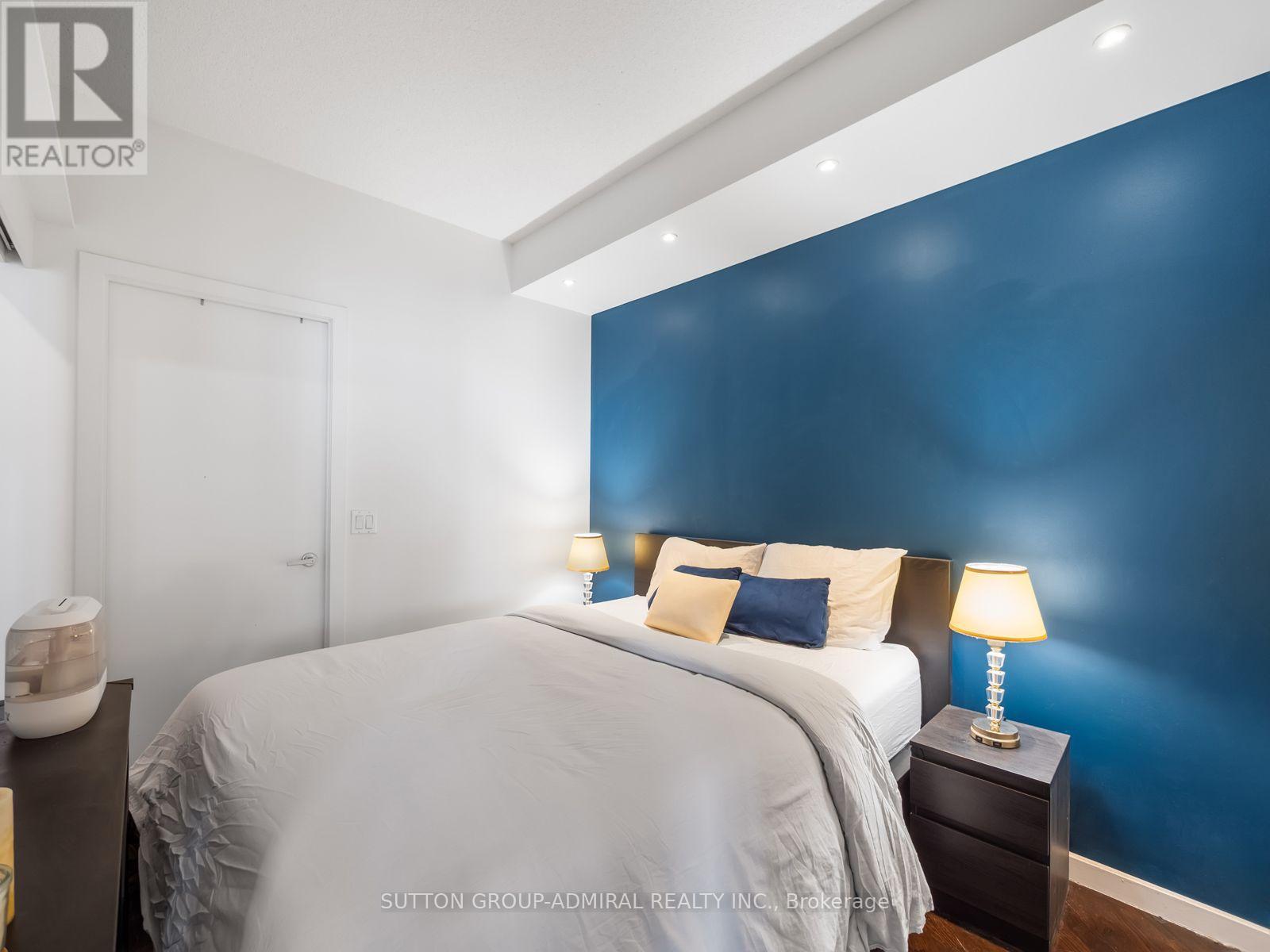 2103 - 218 Queens Quay Boulevard W Property Photo 19