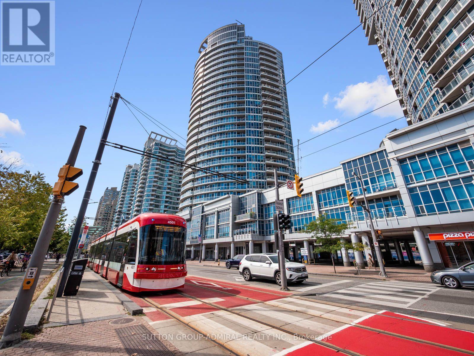2103 - 218 Queens Quay Boulevard W Property Photo 32