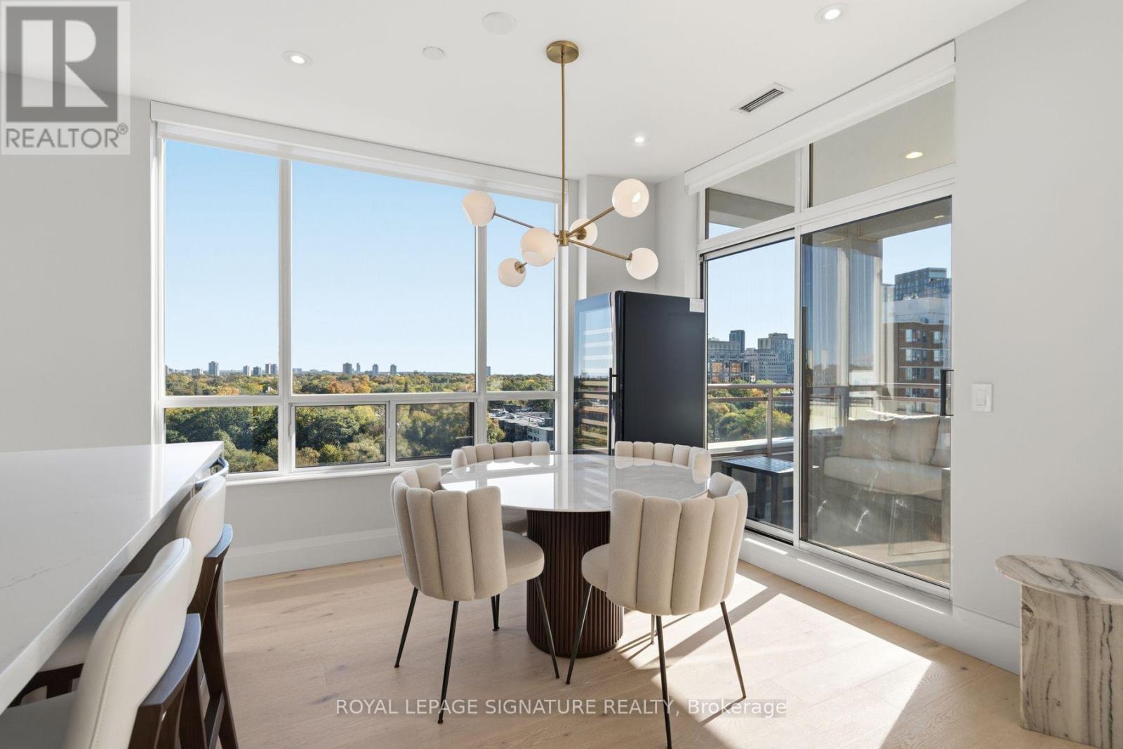 1002 - 980 Yonge Street Property Photo 9