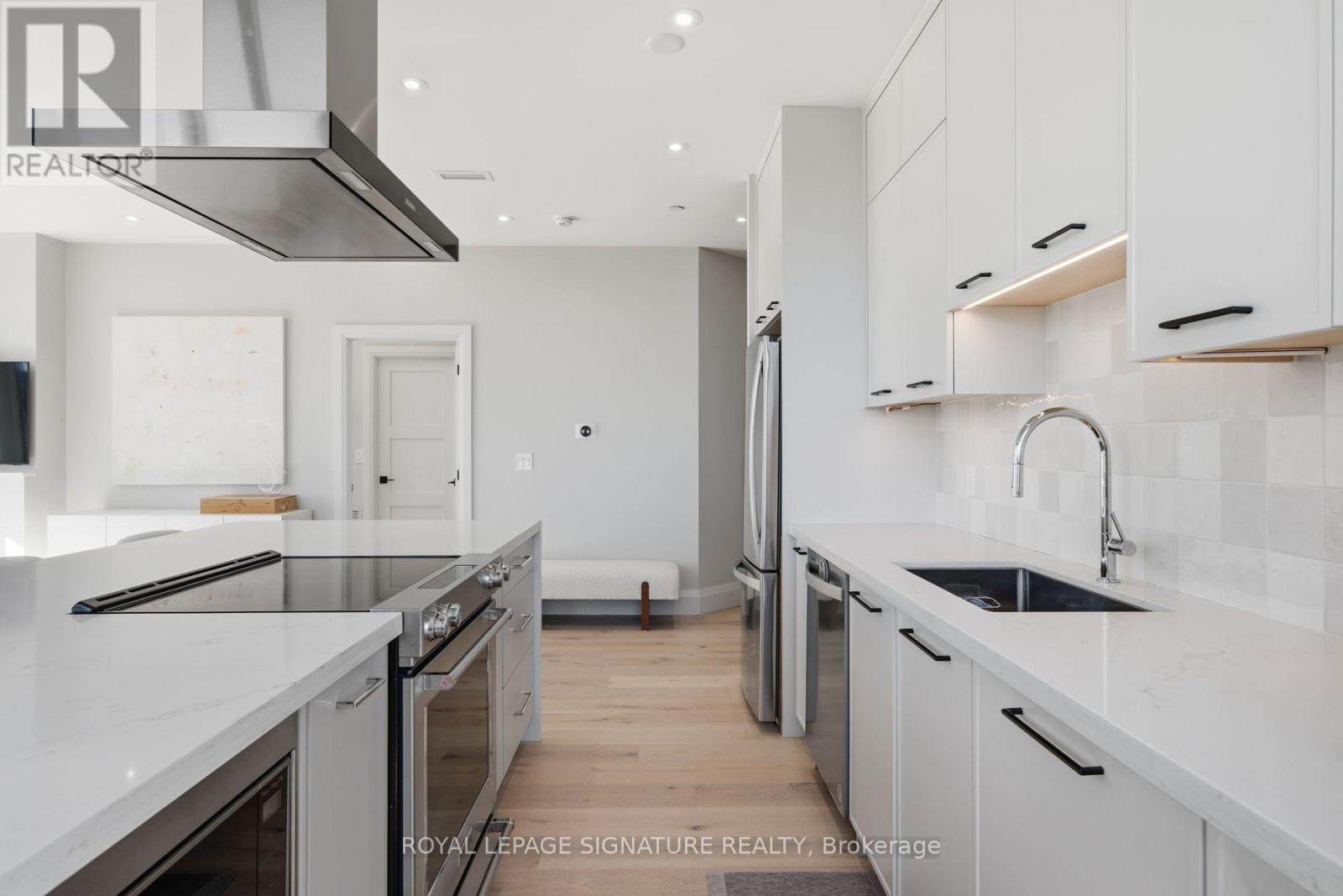 1002 - 980 Yonge Street Property Photo 17