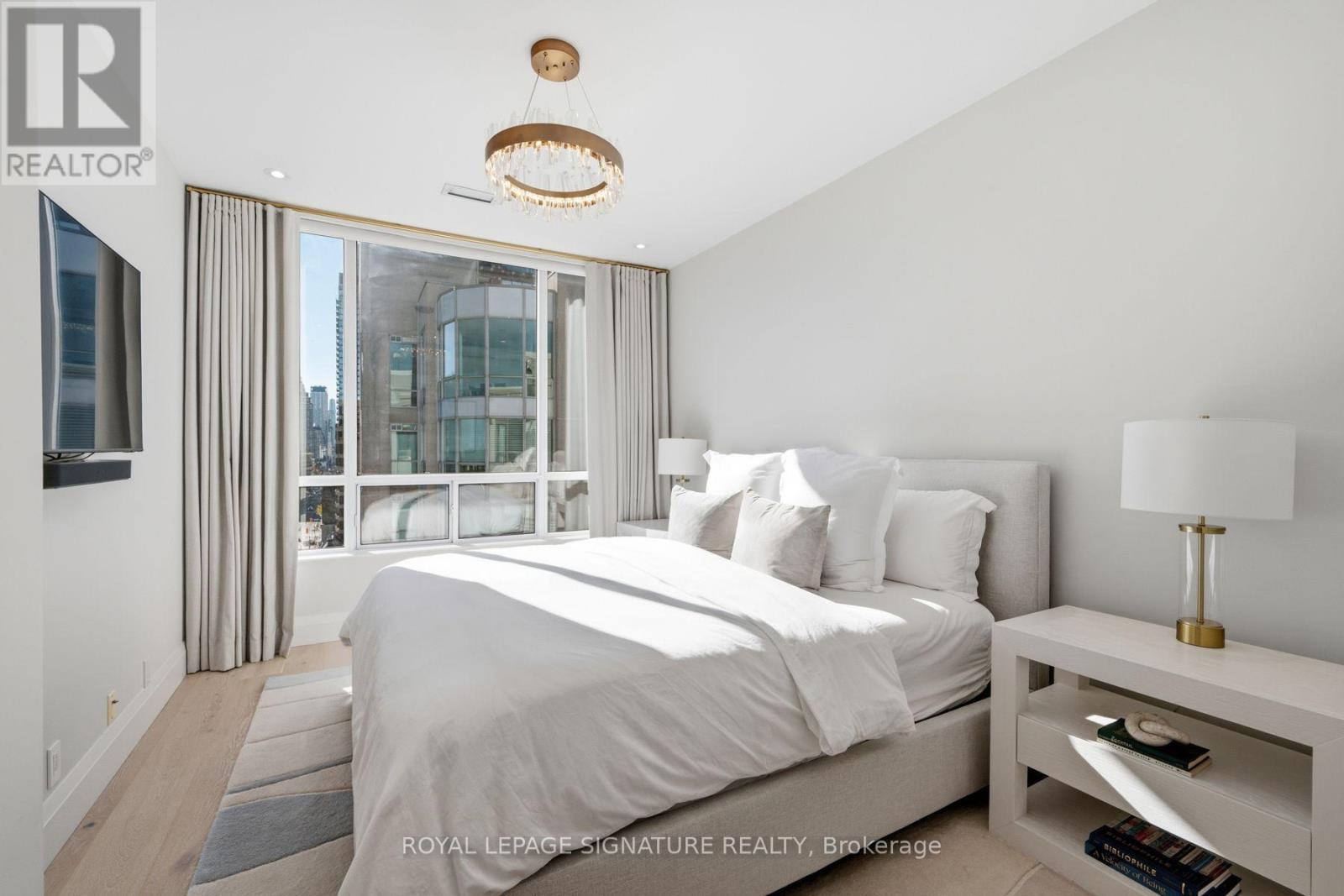 1002 - 980 Yonge Street Property Photo 19