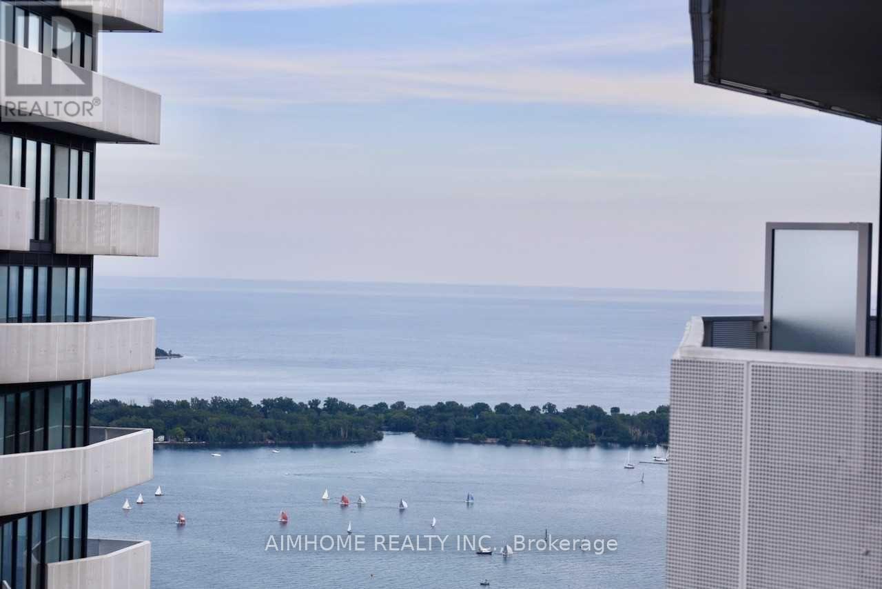 6705 - 100 Harbour Street Property Photo 12