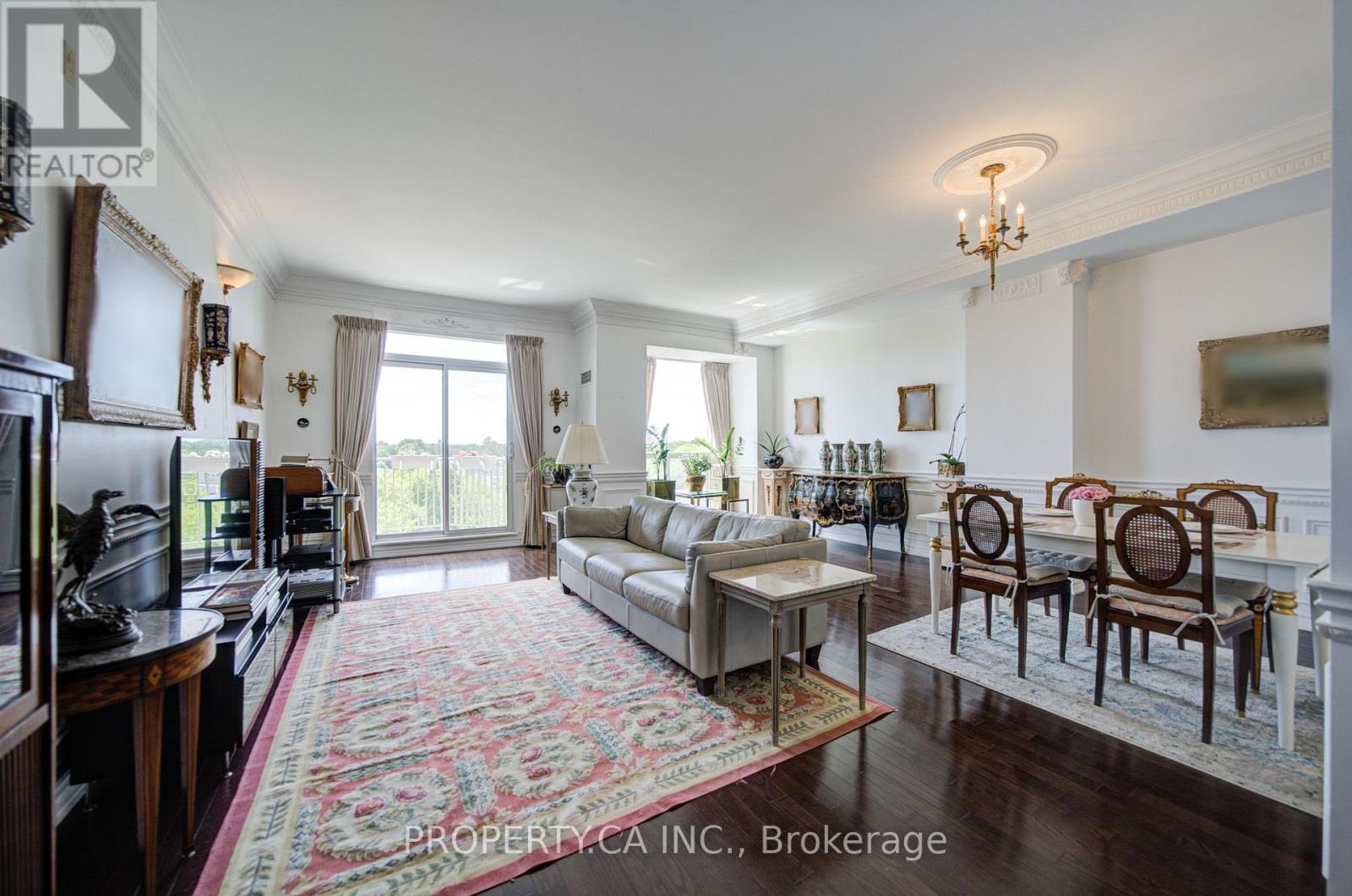 609 - 4200 Bathurst Street Property Photo 2