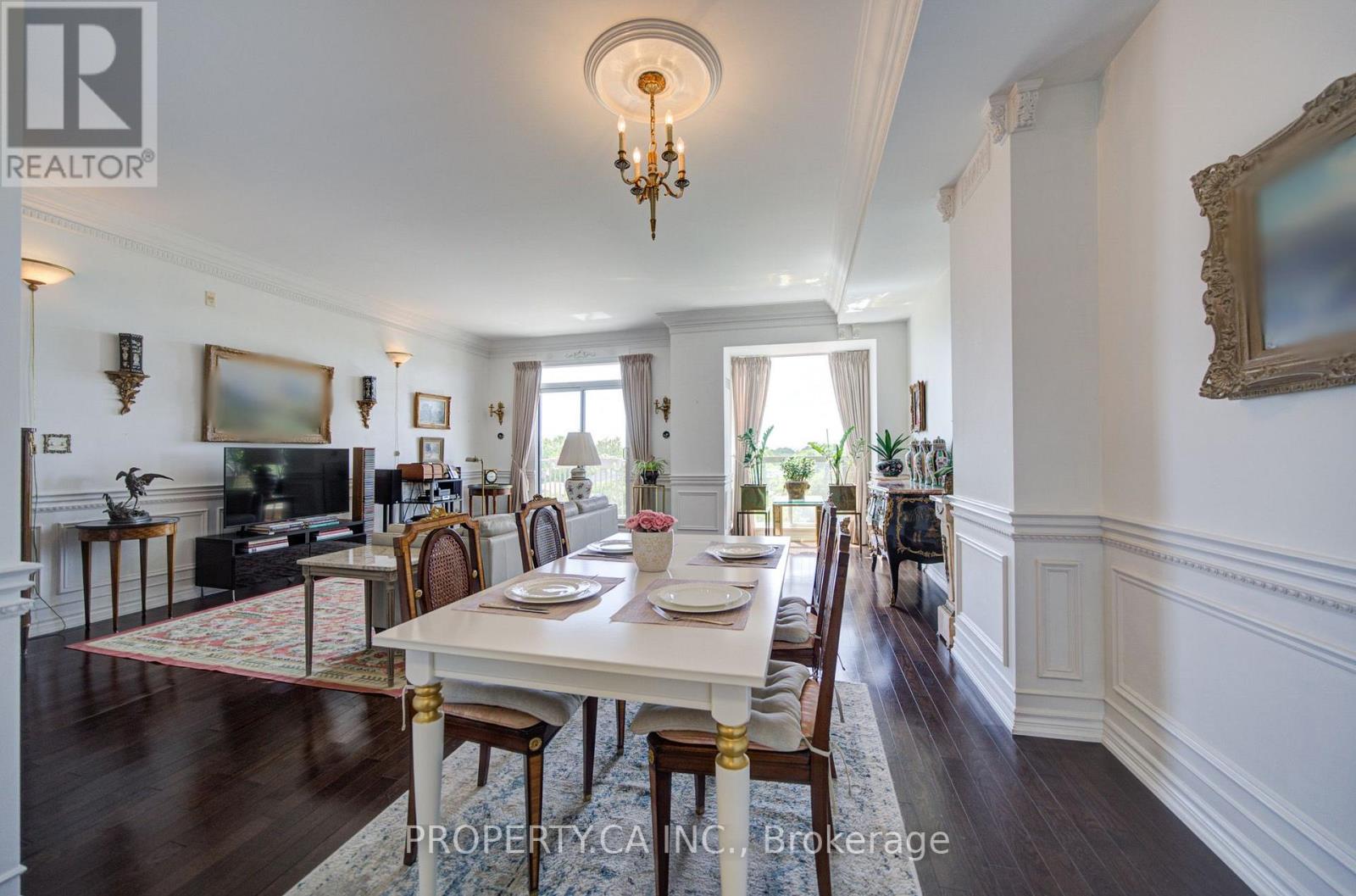 609 - 4200 Bathurst Street Property Photo 3