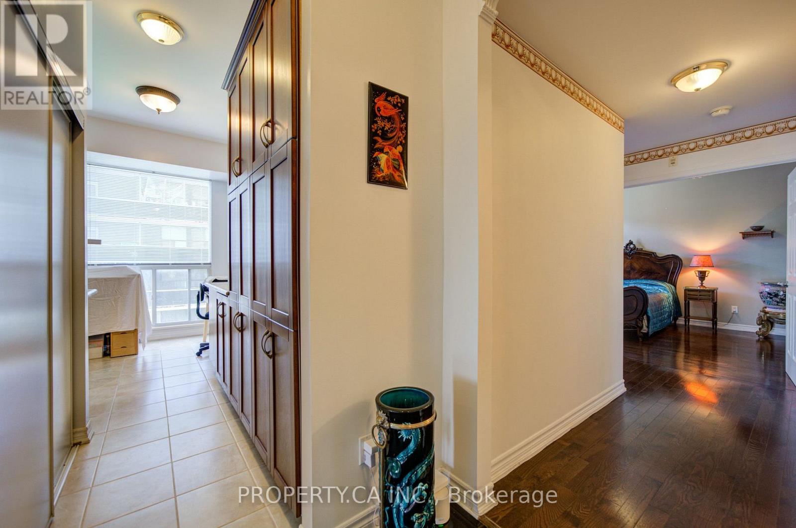 609 - 4200 Bathurst Street Property Photo 15