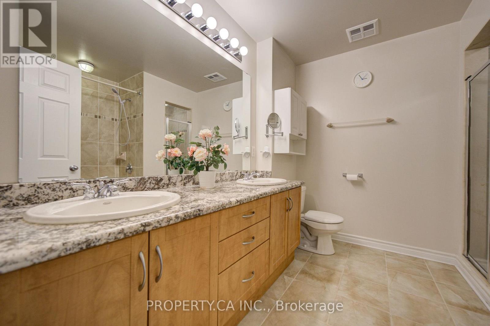 609 - 4200 Bathurst Street Property Photo 18