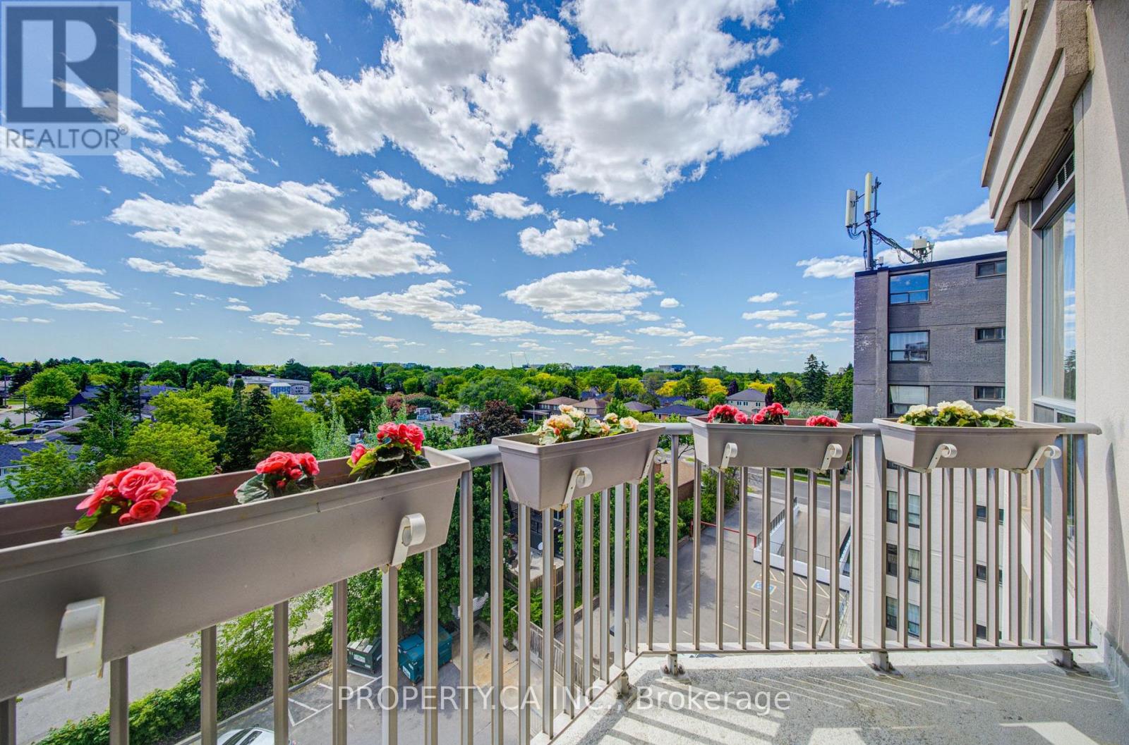 609 - 4200 Bathurst Street Property Photo 28
