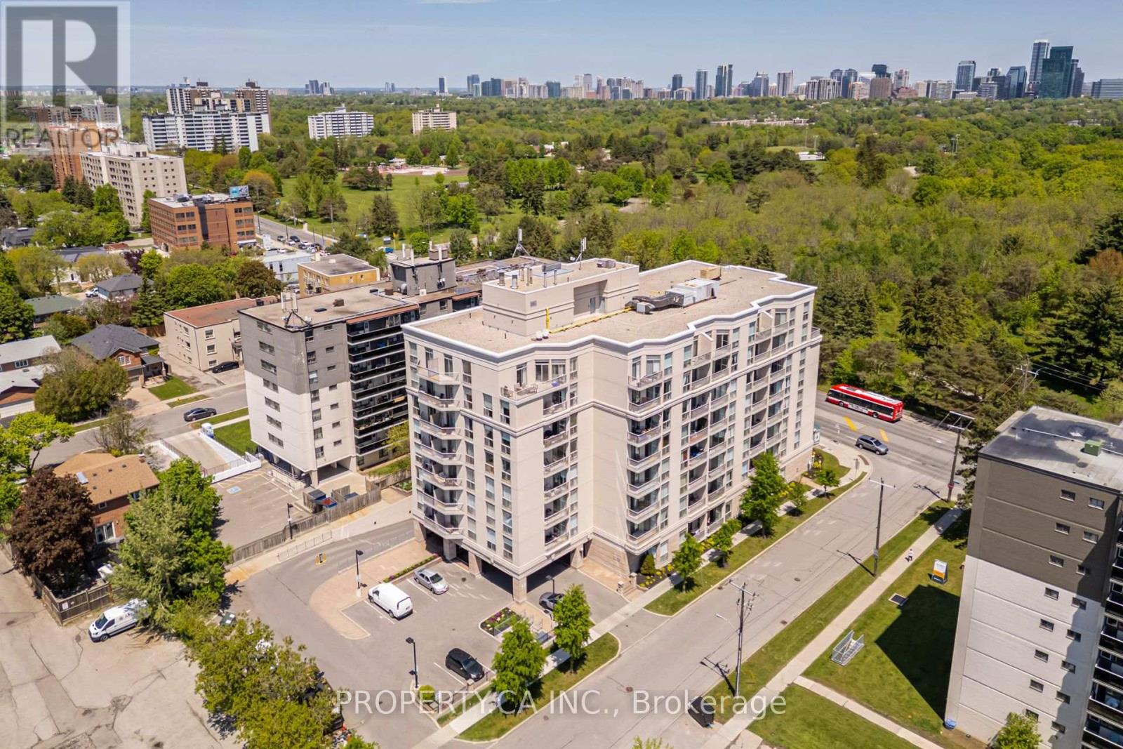 609 - 4200 Bathurst Street Property Photo 37