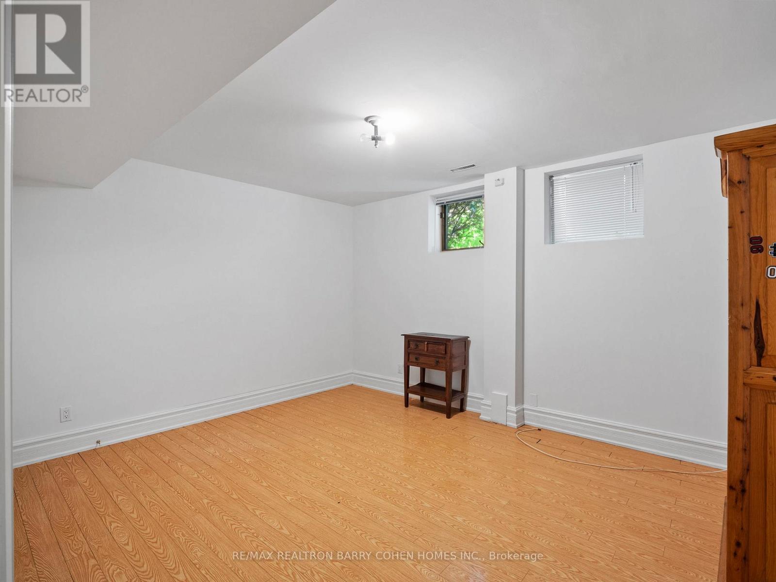 40 Old Colony Road Property Photo 38