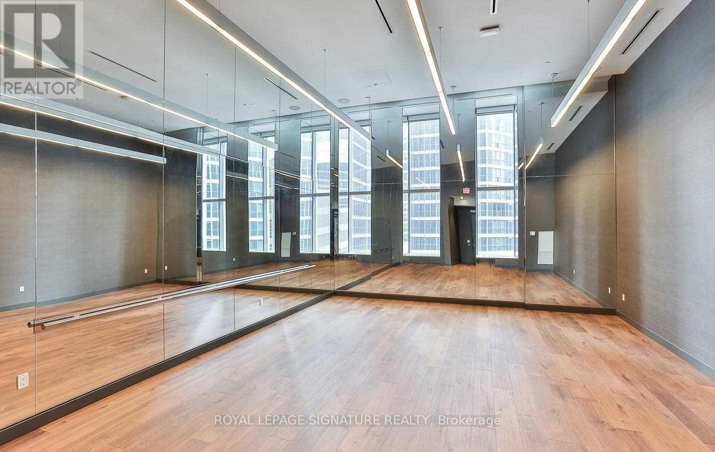 2004 - 10 York Street Property Photo 32