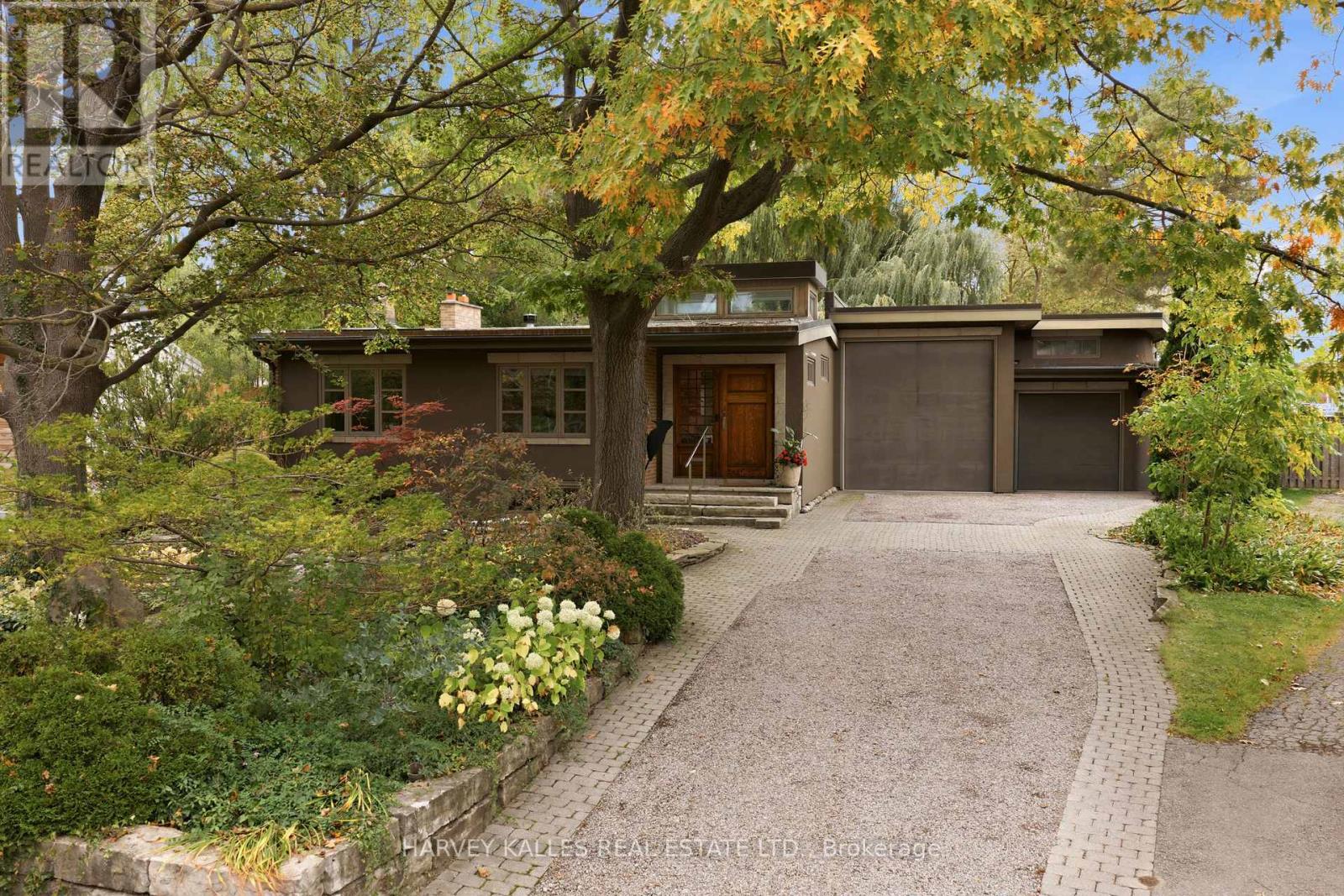 41 HURLINGHAM CRESCENT Property Photo 1