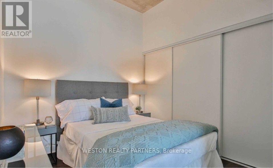 514 - 478 King Street W Property Photo 7