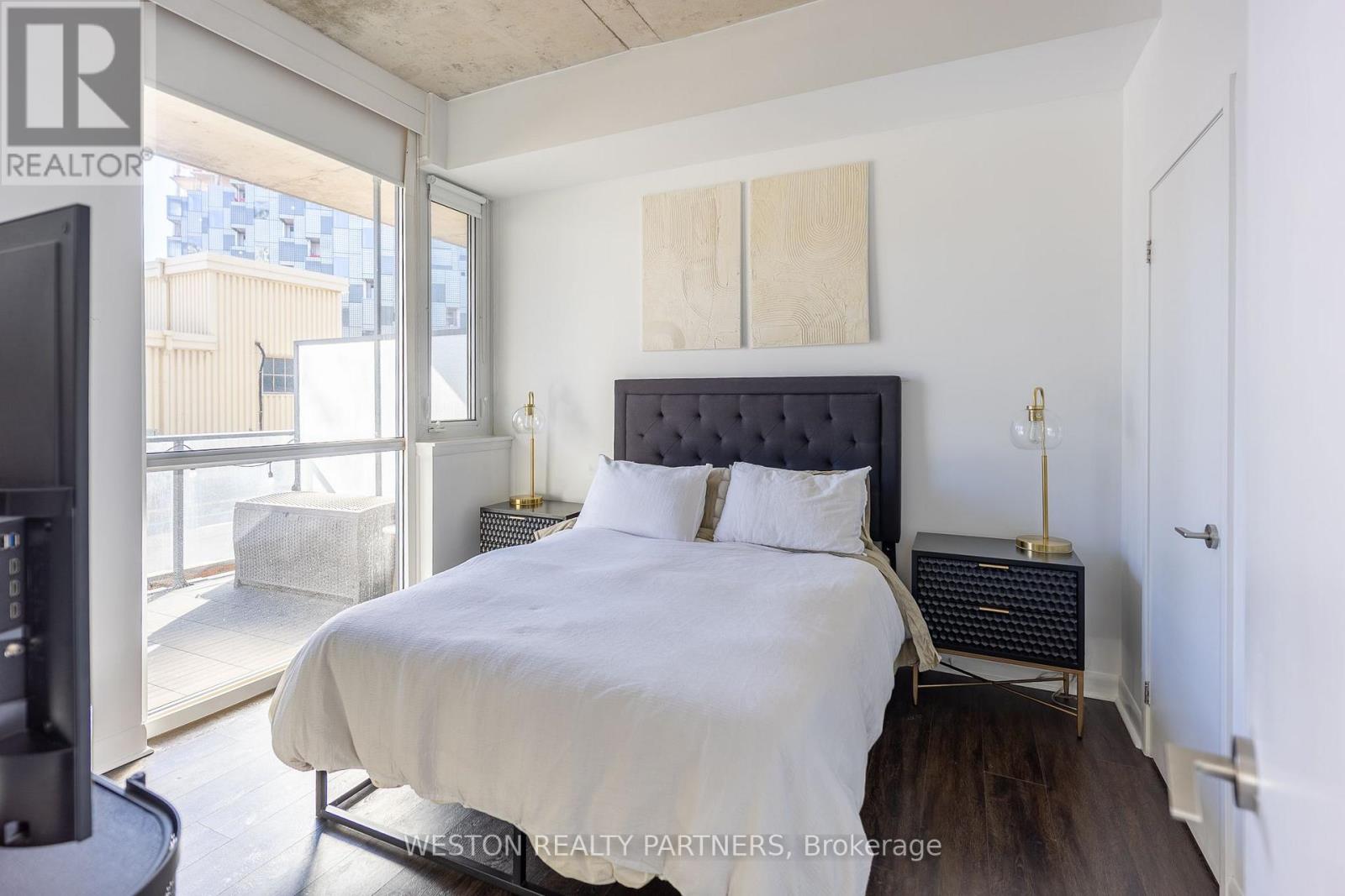514 - 478 King Street W Property Photo 12