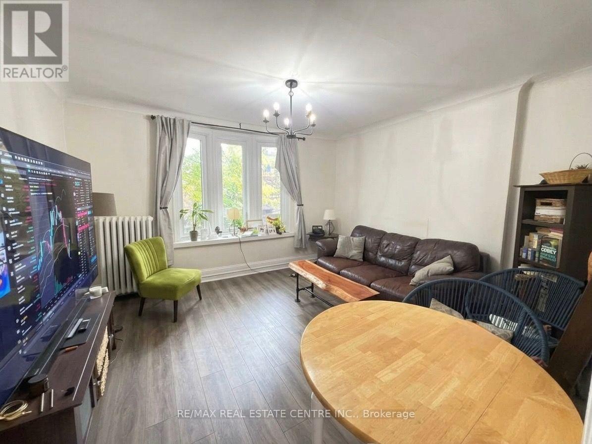 200 Roxton Road Property Photo 7