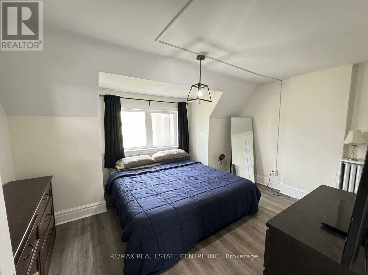 200 Roxton Road Property Photo 12
