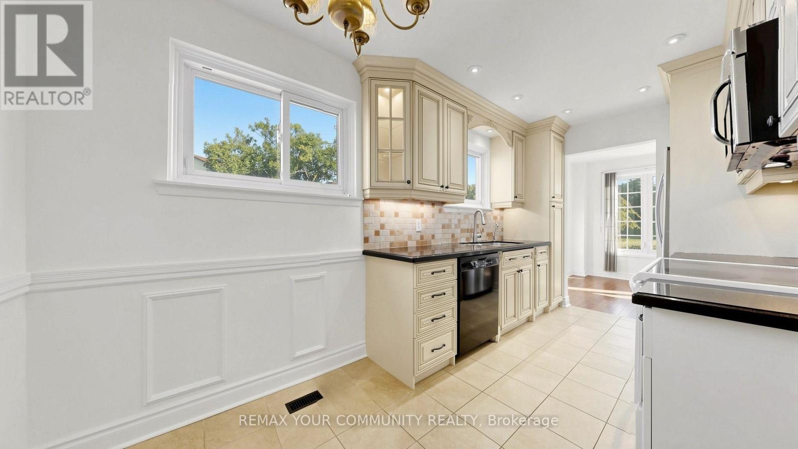59 Robert Hicks Drive Property Photo 14