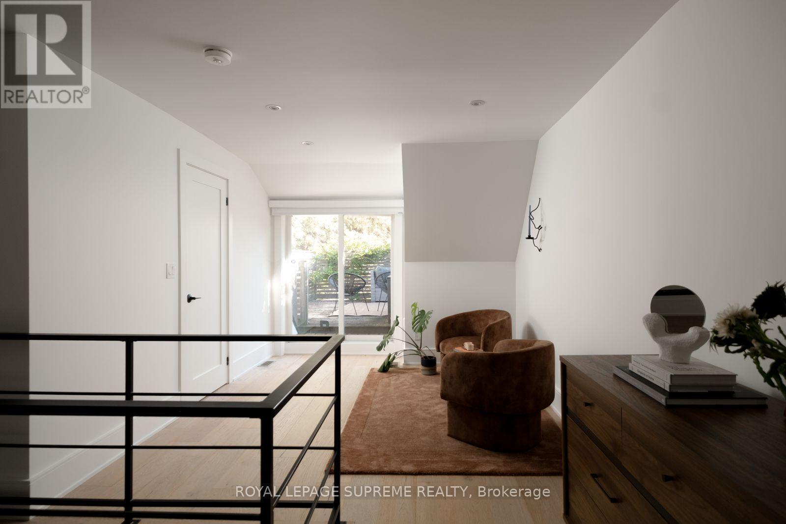 251 Crawford Street Property Photo 23