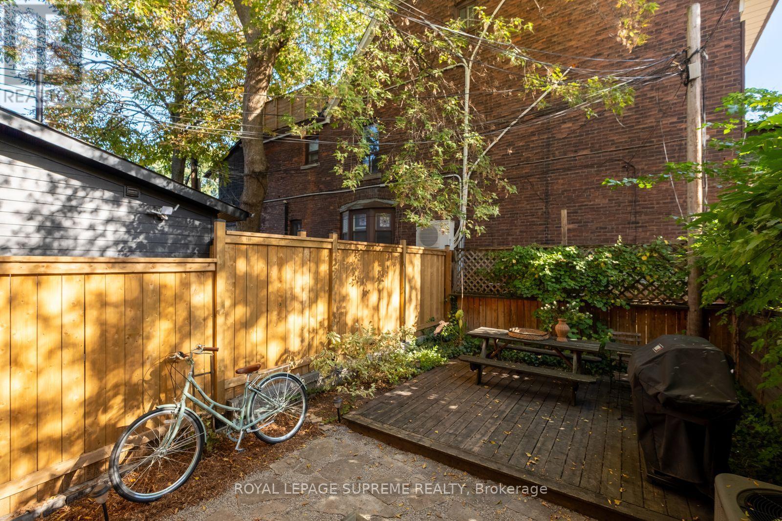 251 Crawford Street Property Photo 35