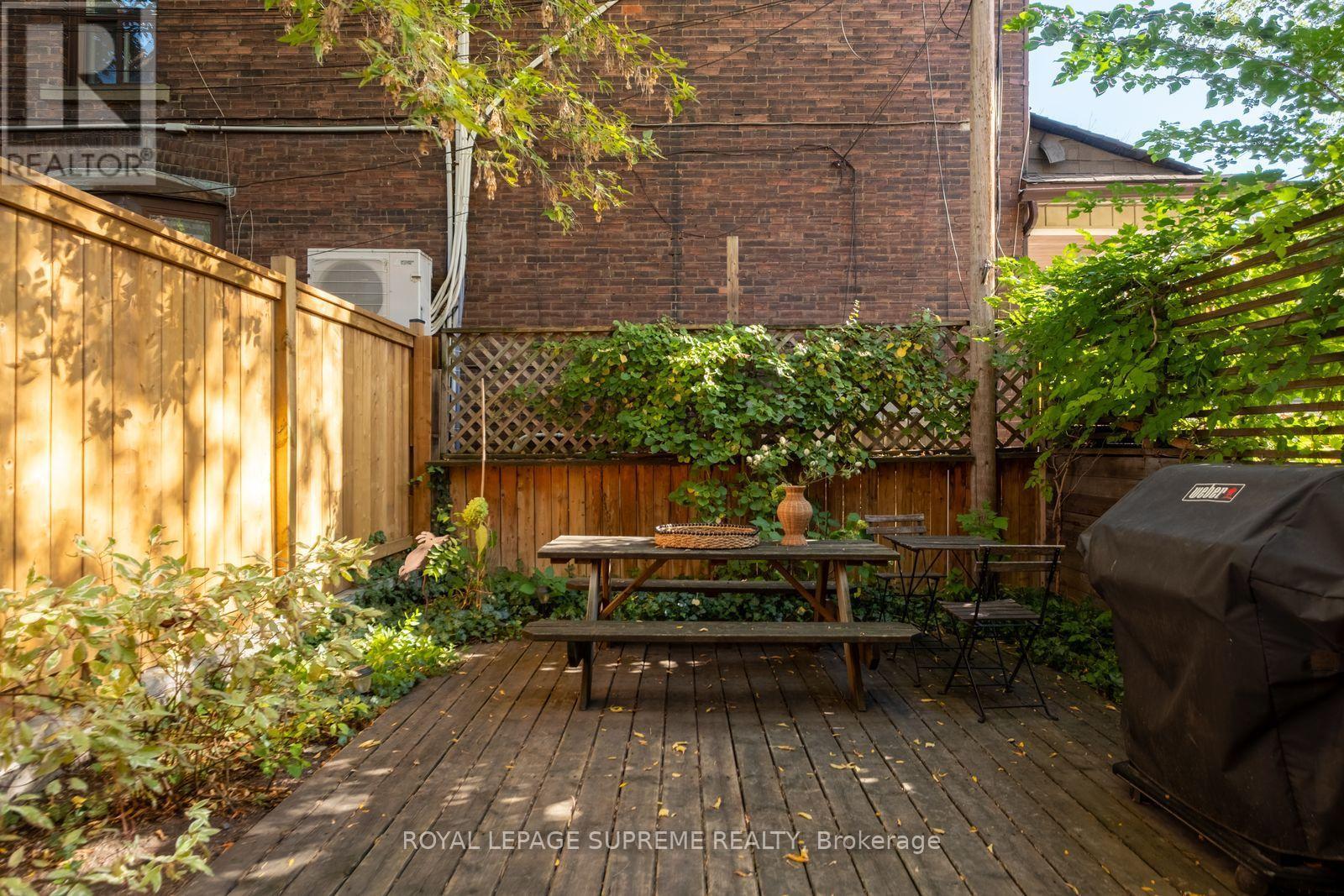 251 Crawford Street Property Photo 36