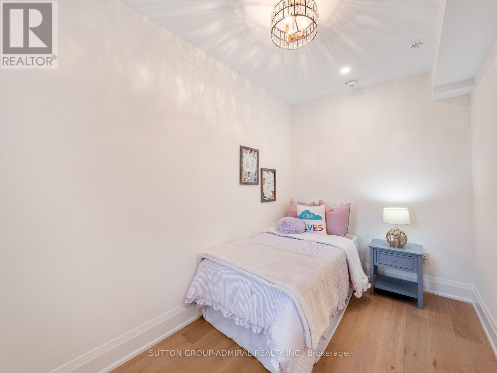 283 Euclid Avenue Property Photo 22