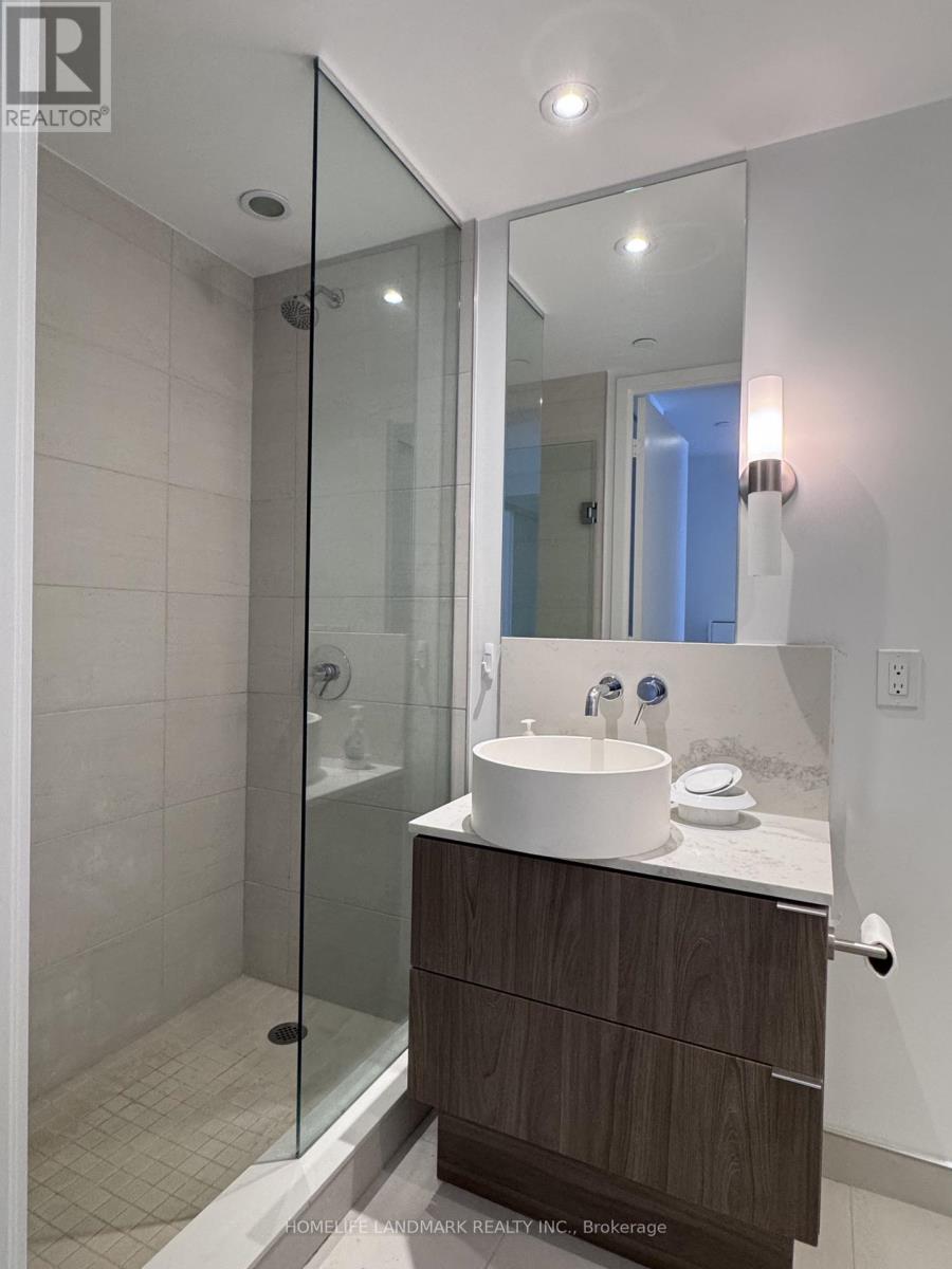 2211 - 161 Roehampton Avenue Property Photo 6