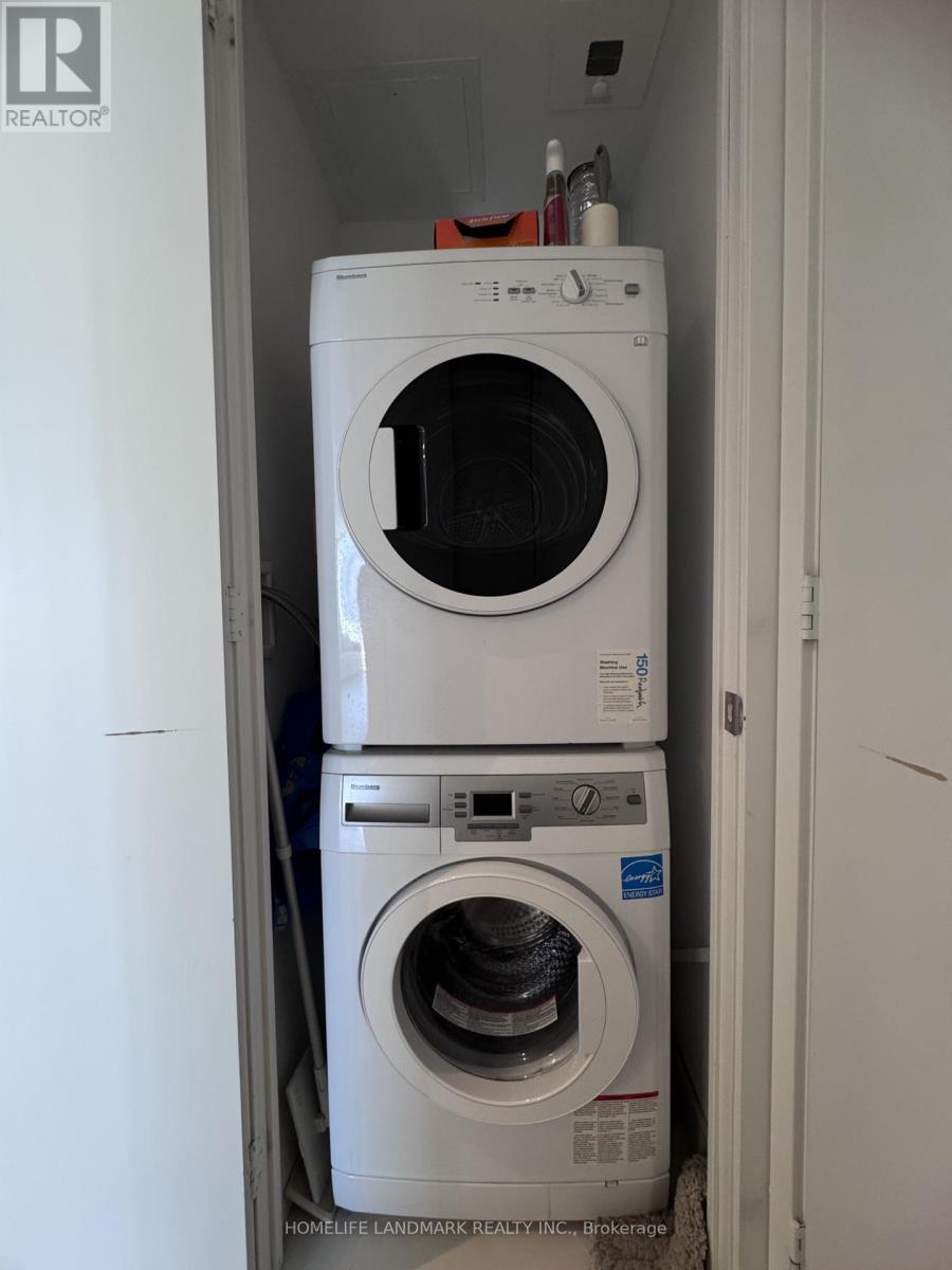 2211 - 161 Roehampton Avenue Property Photo 8
