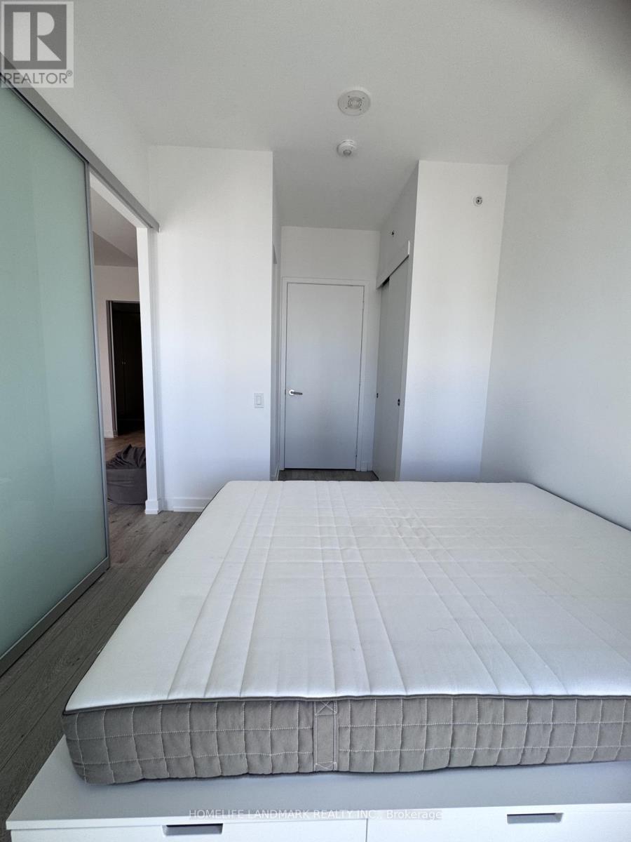 2211 - 161 Roehampton Avenue Property Photo 16