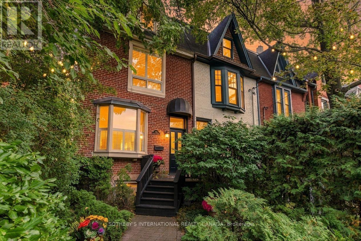 411 Wellesley Street E Property Photo 1