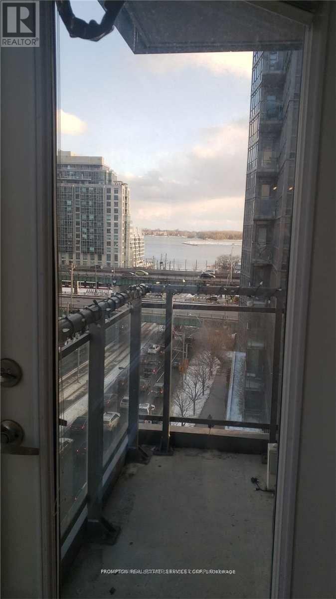 817 - 15 Brunel Court Property Photo 11
