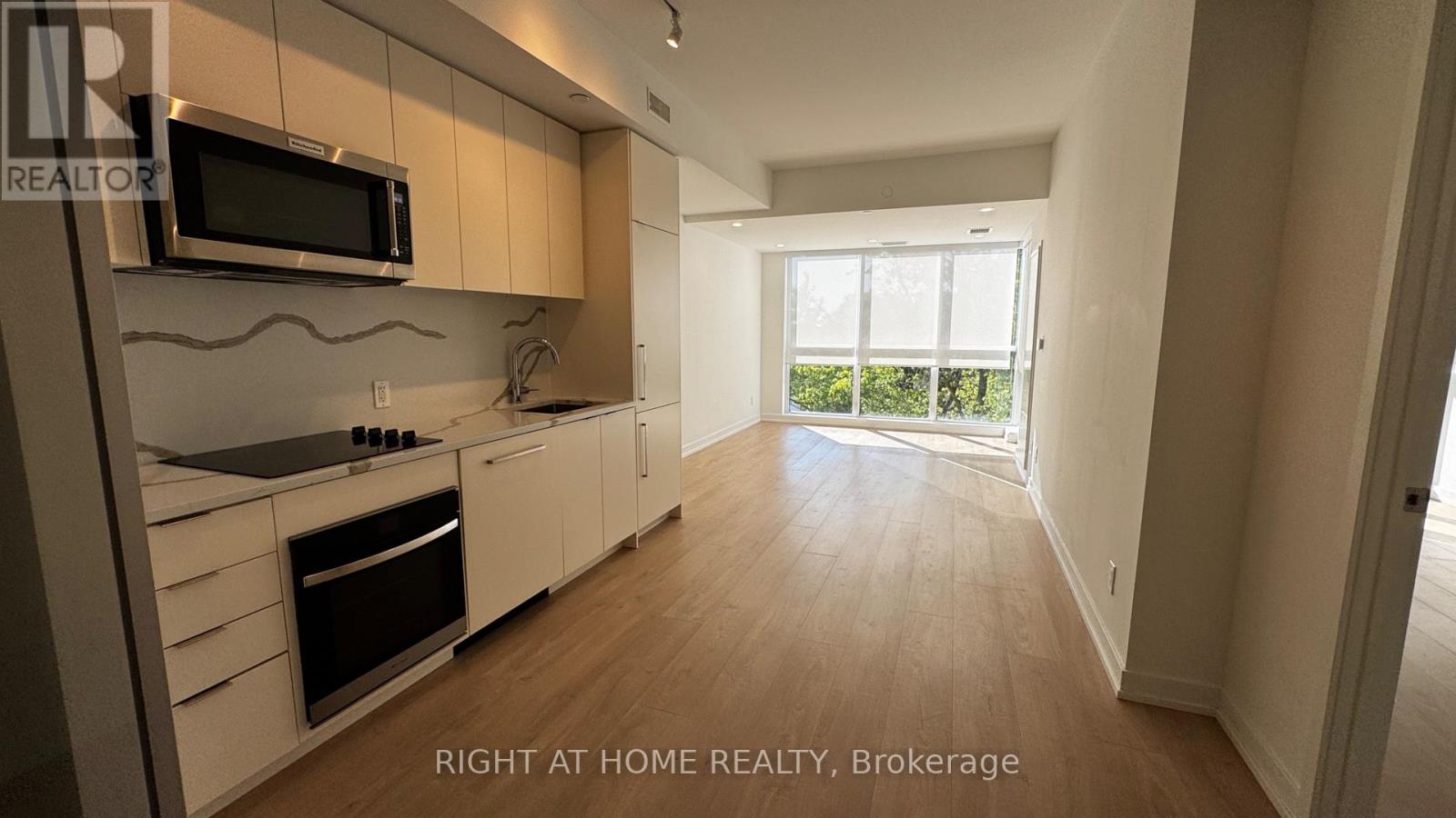 419 - 181 Sheppard Avenue E Property Photo 20