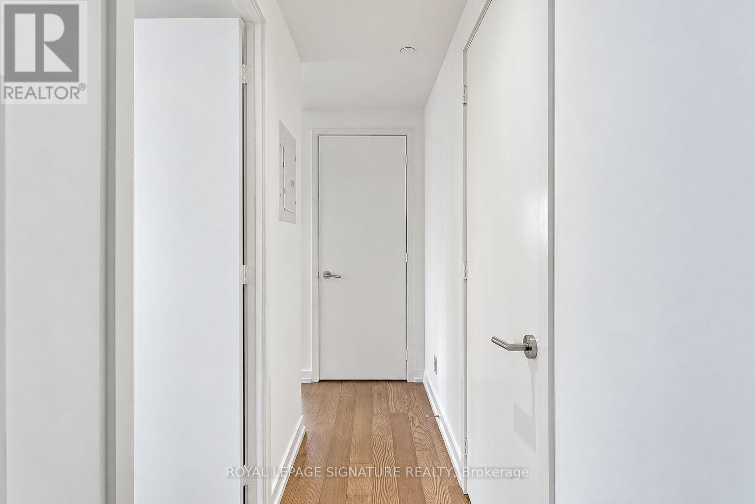 3604 - 161 Roehampton Avenue Property Photo 2