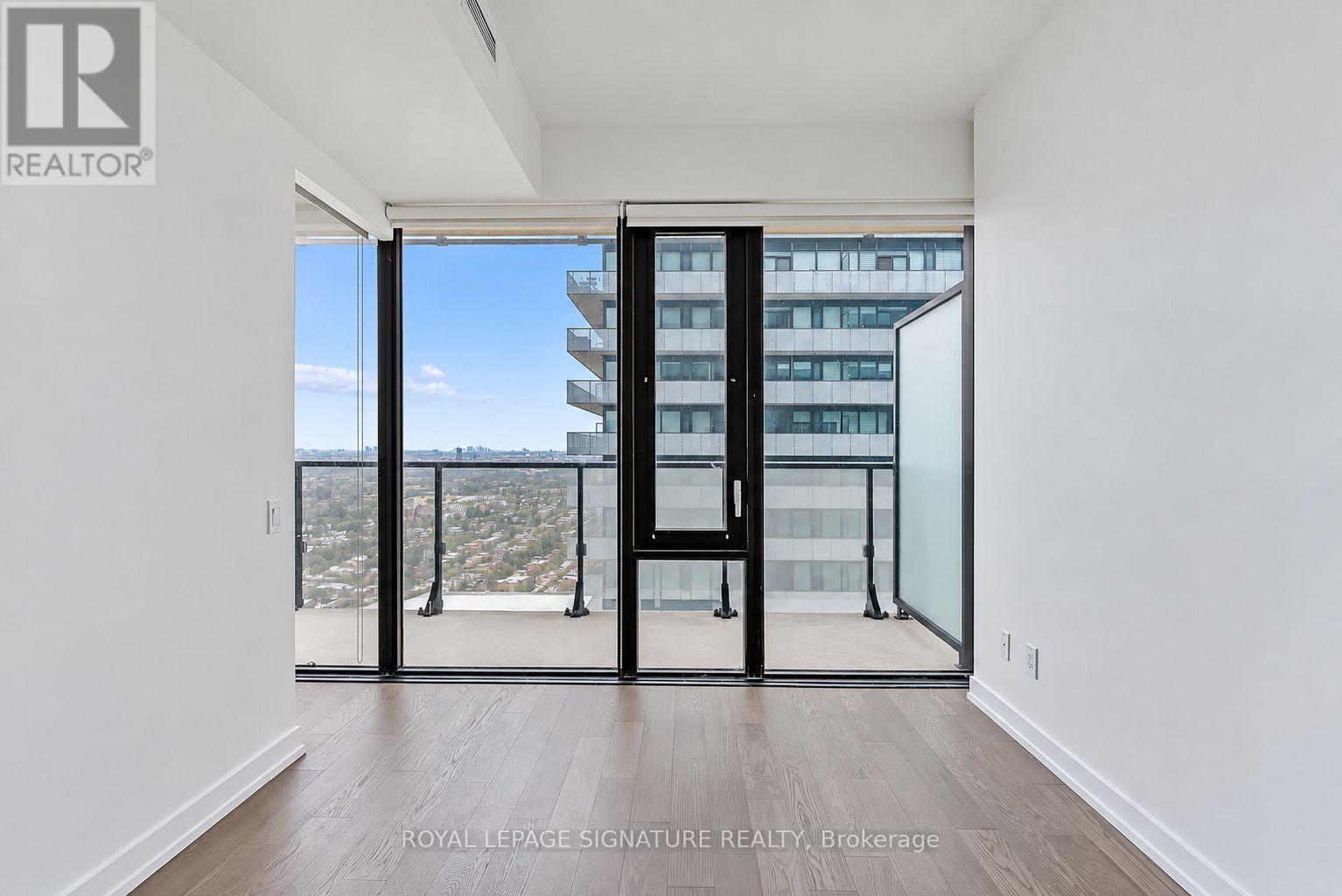 3604 - 161 Roehampton Avenue Property Photo 11