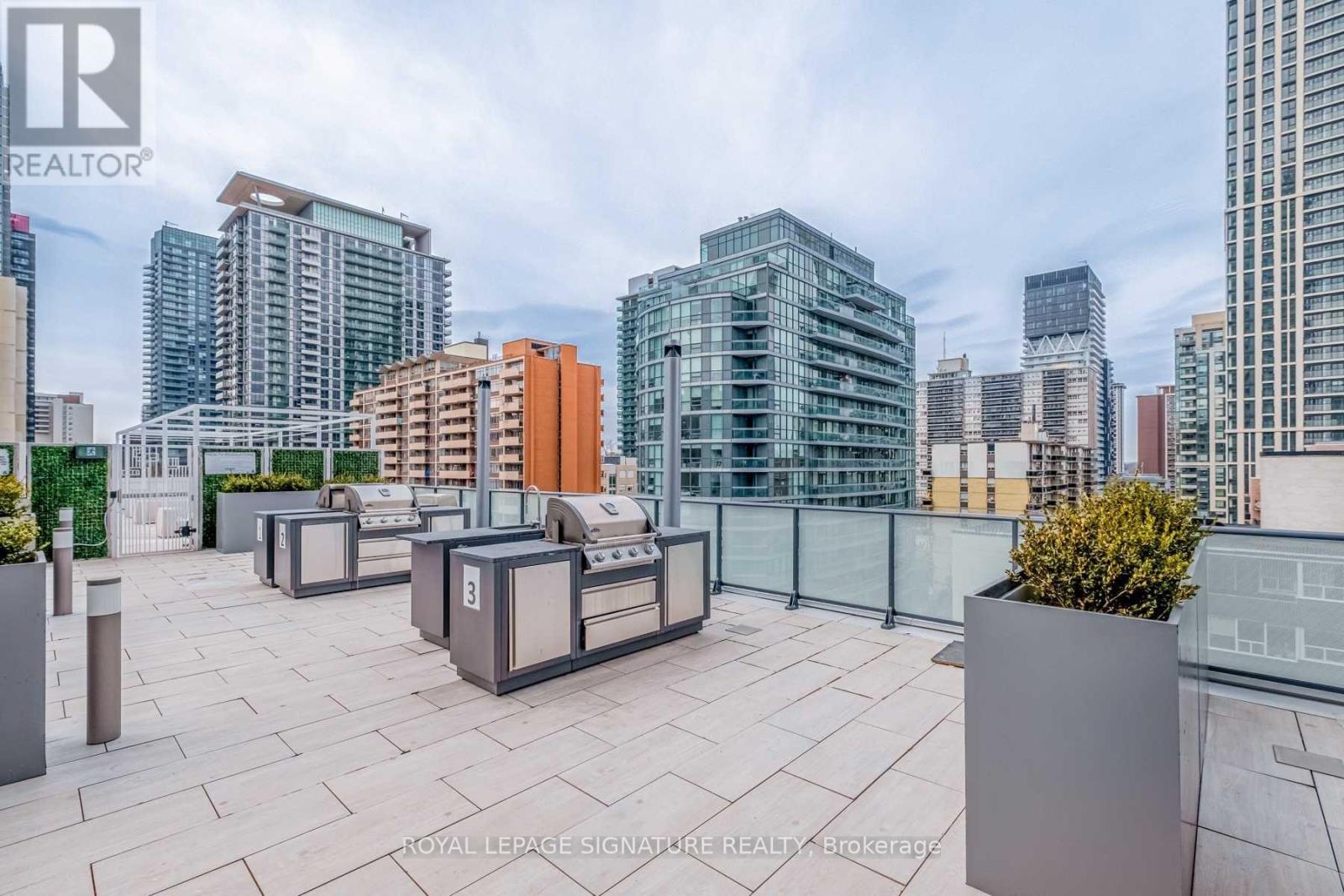 3604 - 161 Roehampton Avenue Property Photo 42