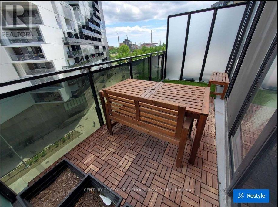 614 - 21 Lawren Harris Square Property Photo 10
