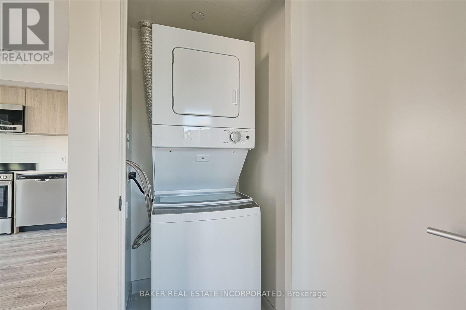 2508 - 223 Redpath Avenue Property Photo 12