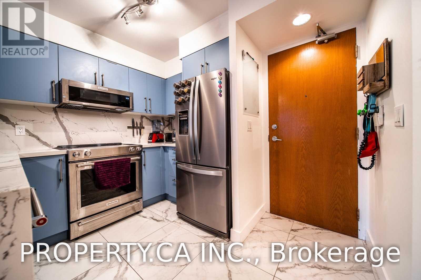318 - 219 Fort York Boulevard Property Photo 1