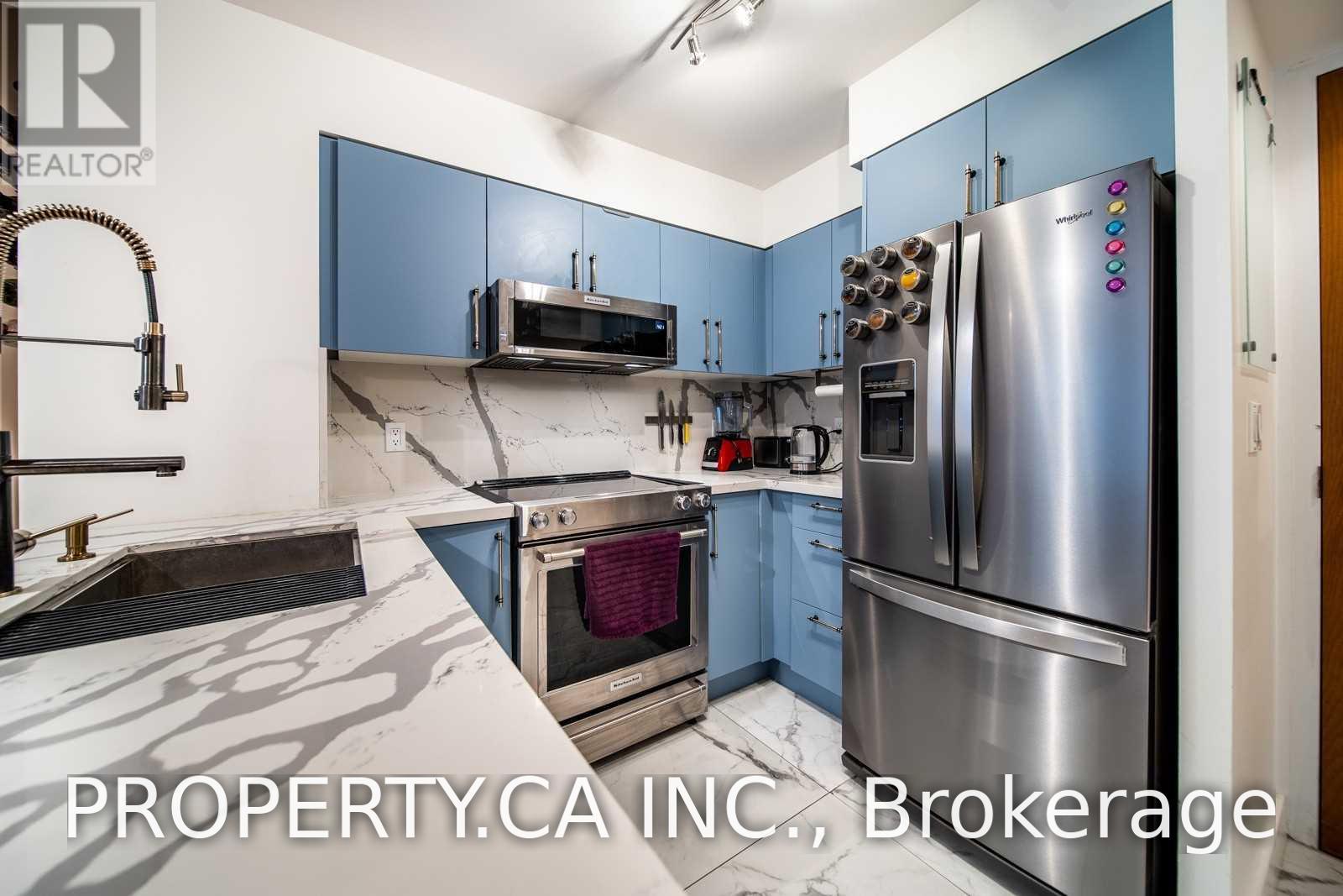 318 - 219 Fort York Boulevard Property Photo 4