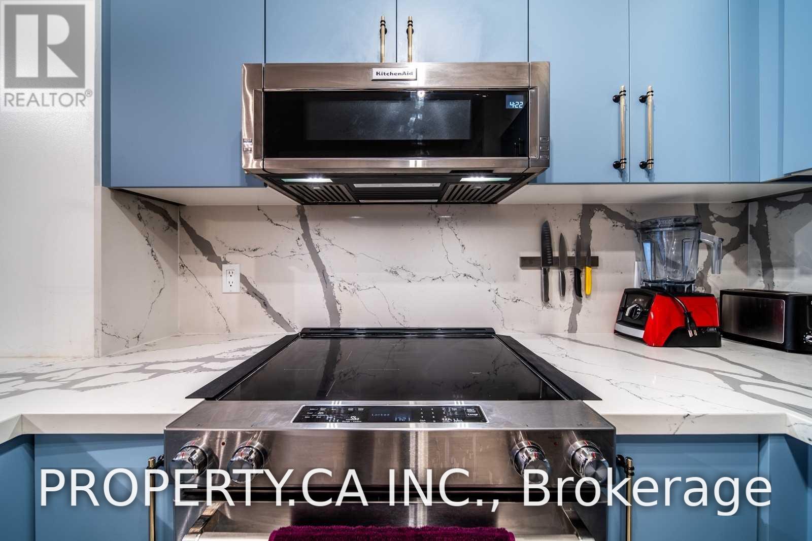 318 - 219 Fort York Boulevard Property Photo 5