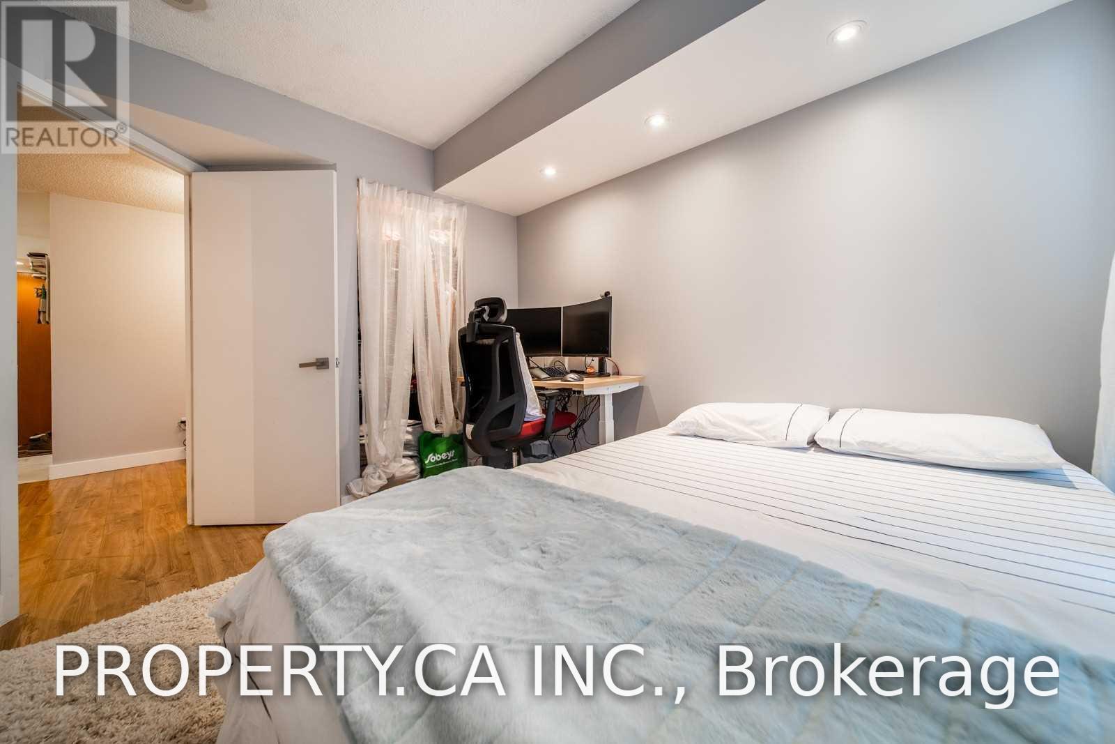 318 - 219 Fort York Boulevard Property Photo 18
